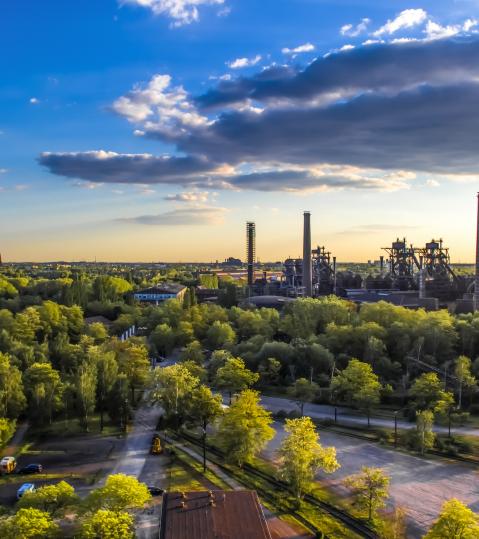 4_innovation_factory-in-green-landscap 4_innovation_factory-in-green-landscap